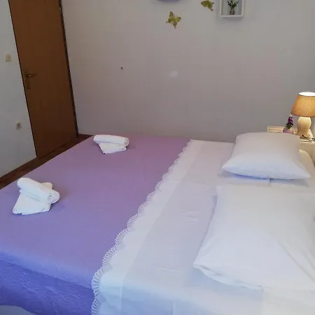 Appartement Pecarevic - A With A Stunning View Vis