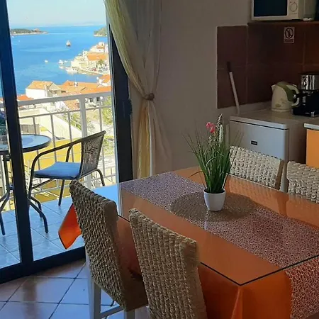 Pecarevic - A With A Stunning View Appartement Vis